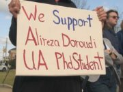 Manifestantes exigen la liberación de estudiante detenido de la UA Manifestantes exigen la liberación de estudiante detenido de la UA