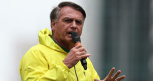 Bolsonaro llama a 15 testigos para juicio por intento golpista Bolsonaro llama a 15 testigos para juicio por intento golpista