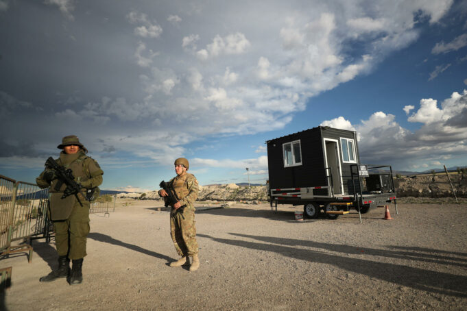 Chile cesa acogida al norte y devuelve migrantes a Bolivia Chile cesa acogida al norte y devuelve migrantes a Bolivia