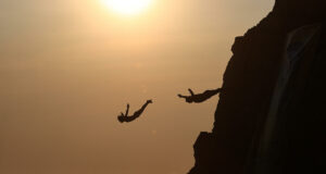 Clavadistas de Acapulco logran récord Guiness por cinco millones de saltos Clavadistas de Acapulco logran récord Guiness por cinco millones de saltos