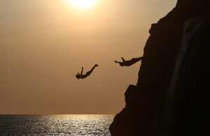Clavadistas de Acapulco logran récord Guiness por cinco millones de saltos Clavadistas de Acapulco logran récord Guiness por cinco millones de saltos