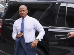 Concejo de Nueva York demanda al alcalde para evitar oficina de ICE en cárcel Concejo de Nueva York demanda al alcalde para evitar oficina de ICE en cárcel
