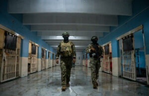 En la cárcel más peligrosa de Ecuador hay armas, caos y tuberculosis En la cárcel más peligrosa de Ecuador hay armas, caos y tuberculosis