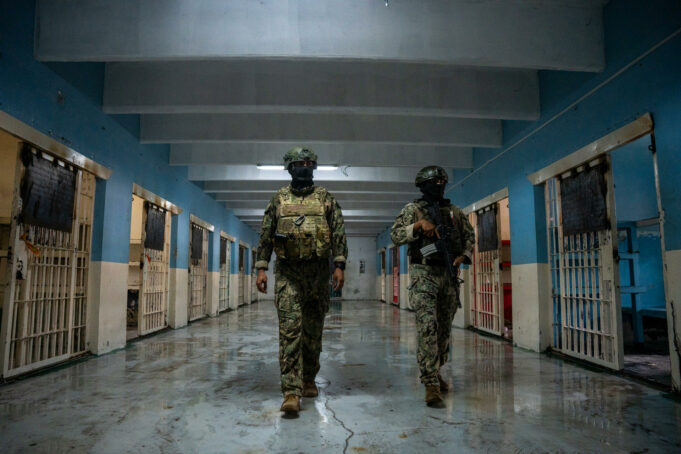 En la cárcel más peligrosa de Ecuador hay armas, caos y tuberculosis En la cárcel más peligrosa de Ecuador hay armas, caos y tuberculosis
