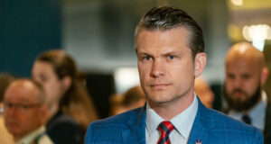 Jefe del Pentágono acusa a antiguos colaboradores de filtrar información perjudicial Jefe del Pentágono acusa a antiguos colaboradores de filtrar información perjudicial