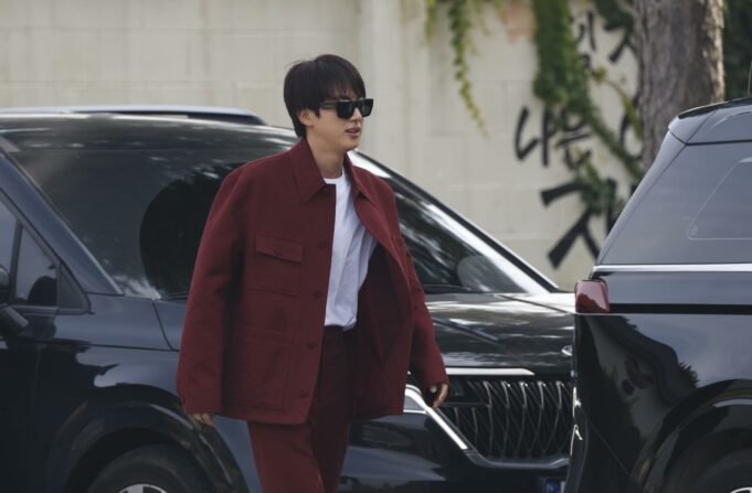 Jin de BTS estrenará su nuevo álbum titulado ‘Echo’ el 16 de mayo Jin de BTS estrenará su nuevo álbum titulado 'Echo' el 16 de mayo