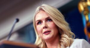 La Casa Blanca afirma que Trump está “ajustando” su plan arancelario del 2 de abril La Casa Blanca afirma que Trump está "ajustando" su plan arancelario del 2 de abril