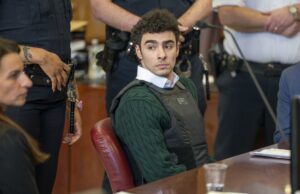 La justicia estadounidense pide oficialmente la condena a muerte para Luigi Mangione La justicia estadounidense pide oficialmente la condena a muerte para Luigi Mangione