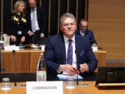 La UE está abierta a negociar con EEUU sobre aranceles, pero no esperará indefinidamente La UE está abierta a negociar con EEUU sobre aranceles, pero no esperará indefinidamente