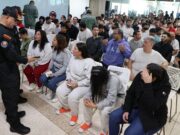 Más de 500 migrantes venezolanos regresan a su país el jueves en dos vuelos Más de 500 migrantes venezolanos regresan a su país el jueves en dos vuelos