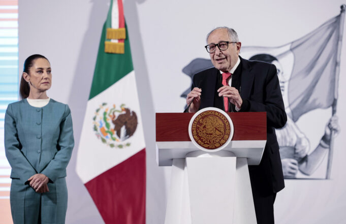 México ha confirmado su primer caso de gripe aviar en un ser humano México ha confirmado su primer caso de gripe aviar en un ser humano