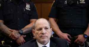 Mujer denuncia a Weinstein por abusos sexuales en tribunal neoyorquino Mujer denuncia a Weinstein por abusos sexuales en tribunal neoyorquino