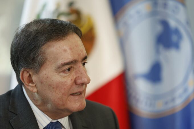 OPS pide vacunar en América por sarampión y fiebre amarilla OPS pide vacunar en América por sarampión y fiebre amarilla