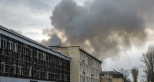 Rusia lleva a cabo un gran ataque contra Kiev utilizando misiles y drones Rusia lleva a cabo un gran ataque contra Kiev utilizando misiles y drones