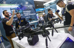 Rusia propone asistencia tecnológica a países latinoamericanos para la fabricación de armas Rusia propone asistencia tecnológica a países latinoamericanos para la fabricación de armas