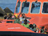 Salvan a 263 migrantes en cinco botes en las islas atlánticas de Canarias Salvan a 263 migrantes en cinco botes en las islas atlánticas de Canarias
