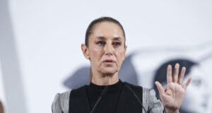 Sheinbaum rechazó firmar acuerdo para compartir datos biométricos y reforzar frontera sur Sheinbaum rechazó firmar acuerdo para compartir datos biométricos y reforzar frontera sur