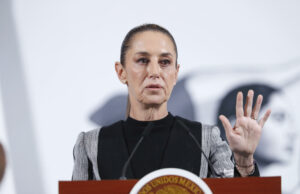 Sheinbaum rechazó firmar acuerdo para compartir datos biométricos y reforzar frontera sur Sheinbaum rechazó firmar acuerdo para compartir datos biométricos y reforzar frontera sur