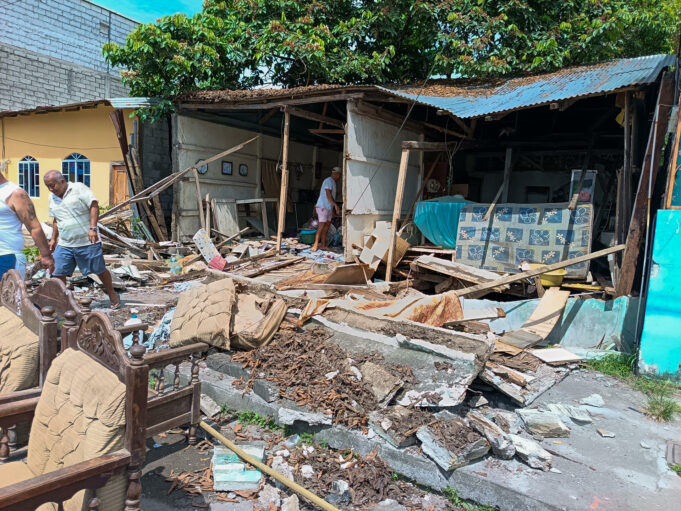 Sismo de 6,1 en Ecuador deja heridos y daños materiales Sismo de 6,1 en Ecuador deja heridos y daños materiales