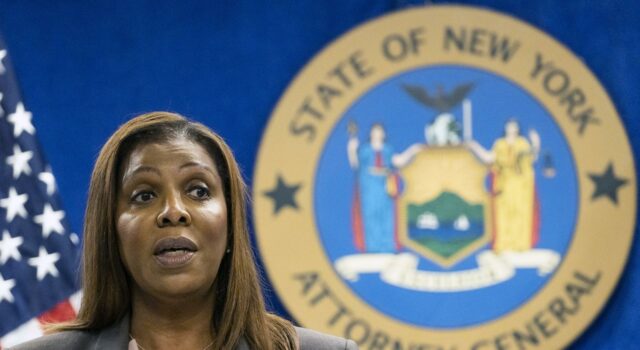 Una coalición de 23 fiscales demanda a Trump por recortar 11 mil millones en salud Una coalición de 23 fiscales demanda a Trump por recortar 11 mil millones en salud