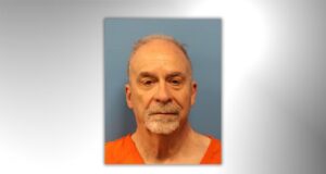 Arrestan a hombre de 68 años por posesión de material de abuso infantil Arrestan a hombre de 68 años por posesión de material de abuso infantil