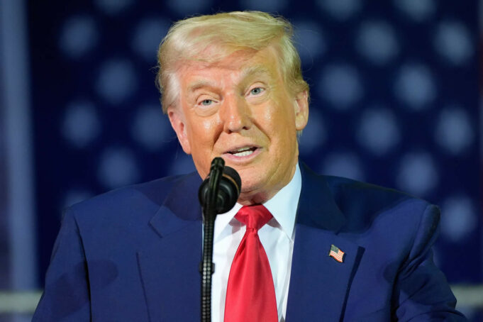 Donald Trump dio discurso especial de graduación en Universidad de Alabama Donald Trump dio discurso especial de graduación en Universidad de Alabama