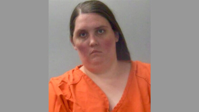 Exempleada Escolar de Madison acusada de múltiples cargos de abuso sexual Exempleada Escolar de Madison acusada de múltiples cargos de abuso sexual