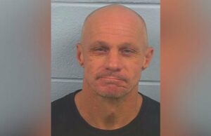 Hombre enfrenta cargos tras robo de caravana de negocio en Attalla Hombre enfrenta cargos tras robo de caravana de negocio en Attalla