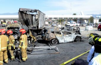 Accidente en carretera de Puebla deja al menos 21 personas fallecidas Accidente en carretera de Puebla deja al menos 21 personas fallecidas