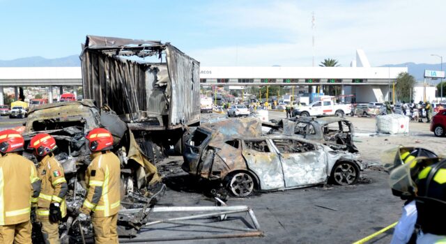 Accidente en carretera de Puebla deja al menos 21 personas fallecidas Accidente en carretera de Puebla deja al menos 21 personas fallecidas