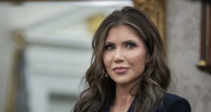 Arrestos en frontera de EE.UU. bajan 93 % con Trump Arrestos en frontera de EE.UU. bajan 93 % con Trump