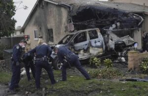 Avioneta se estrella en California dejando dos muertos y ocho personas heridas Avioneta se estrella en California dejando dos muertos y ocho personas heridas