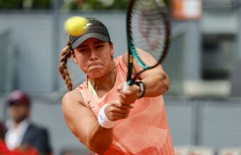 Badosa y Bouzas rescatan la jornada Badosa y Bouzas rescatan la jornada