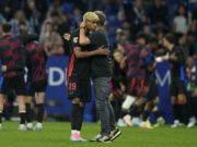 Barcelona se consagra campeón de la Liga tras ganar el derbi 0-2 Barcelona se consagra campeón de la Liga tras ganar el derbi 0-2