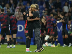 Barcelona se consagra campeón de la Liga tras ganar el derbi 0-2 Barcelona se consagra campeón de la Liga tras ganar el derbi 0-2