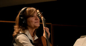 Berta Rojas colabora con Santaolalla en versión de The Last of Us Berta Rojas colabora con Santaolalla en versión de The Last of Us