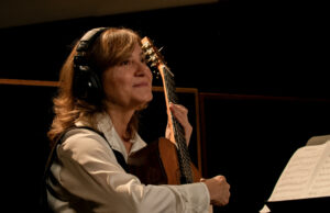 Berta Rojas colabora con Santaolalla en versión de The Last of Us Berta Rojas colabora con Santaolalla en versión de The Last of Us