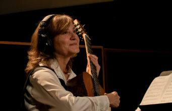 Berta Rojas colabora con Santaolalla en versión de The Last of Us Berta Rojas colabora con Santaolalla en versión de The Last of Us