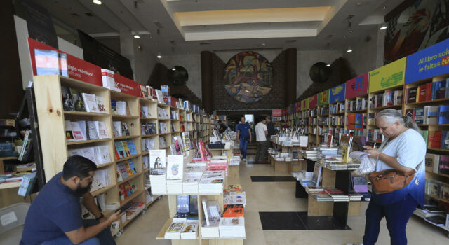 Ciudad Juárez inaugura Feria del Libro con 250 actividades culturales y literarias Ciudad Juárez inaugura Feria del Libro con 250 actividades culturales y literarias