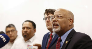 Congresista de EE.UU. denuncia que El Salvador impidió visita a Kilmar Ábrego Congresista de EE.UU. denuncia que El Salvador impidió visita a Kilmar Ábrego