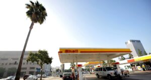 Congreso de EE.UU. anula prohibición de autos de gasolina prevista para 2035 Congreso de EE.UU. anula prohibición de autos de gasolina prevista para 2035