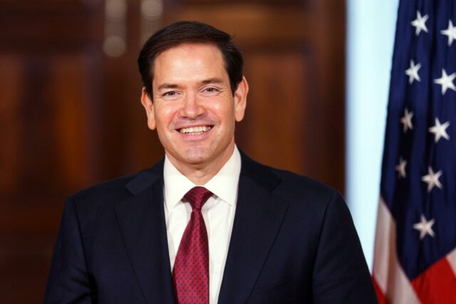 EE.UU. revocará visados de estudiantes chinos, afirma Marco Rubio