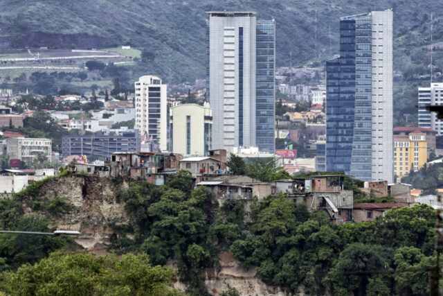 EEUU alerta a ciudadanos por posible tiroteo masivo en Honduras