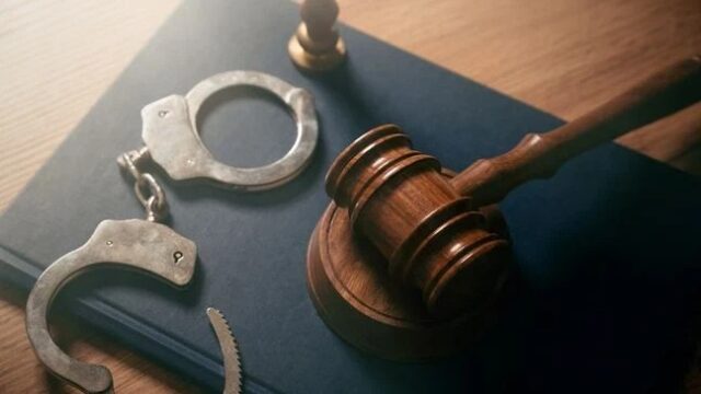 Exoficial de Alabama condenado por violación de derechos civiles y abuso infantil