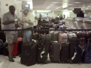 Fallo de controladores provoca cancelación de cien vuelos en Newark Fallo de controladores provoca cancelación de cien vuelos en Newark