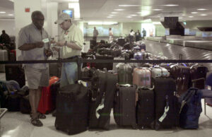 Fallo de controladores provoca cancelación de cien vuelos en Newark Fallo de controladores provoca cancelación de cien vuelos en Newark