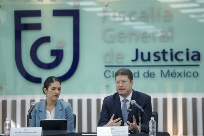 Fiscalía señala al menos cuatro involucrados en asesinato de funcionarios en México Fiscalía señala al menos cuatro involucrados en asesinato de funcionarios en México
