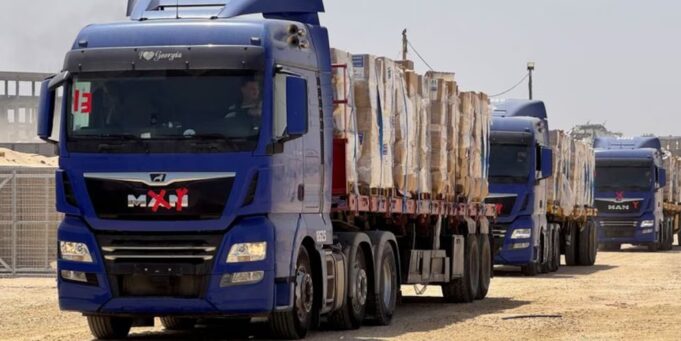 Fundación estadounidense inicia entrega de paquetes alimentarios en el sur de Gaza Fundación estadounidense inicia entrega de paquetes alimentarios en el sur de Gaza