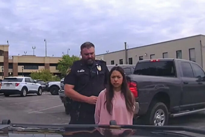 Joven mexicana liberada tras arresto erróneo por policía en Georgia Joven mexicana liberada tras arresto erróneo por policía en Georgia