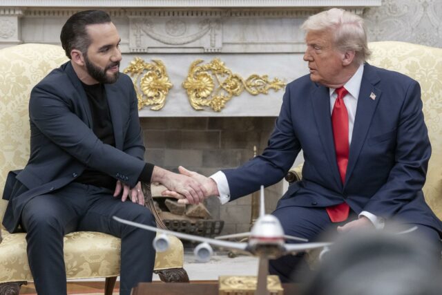 Juez acusa al Gobierno de Trump de causar caos con expulsiones de migrantes
